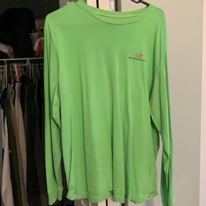 Vineyard Vines long sleeve size LG